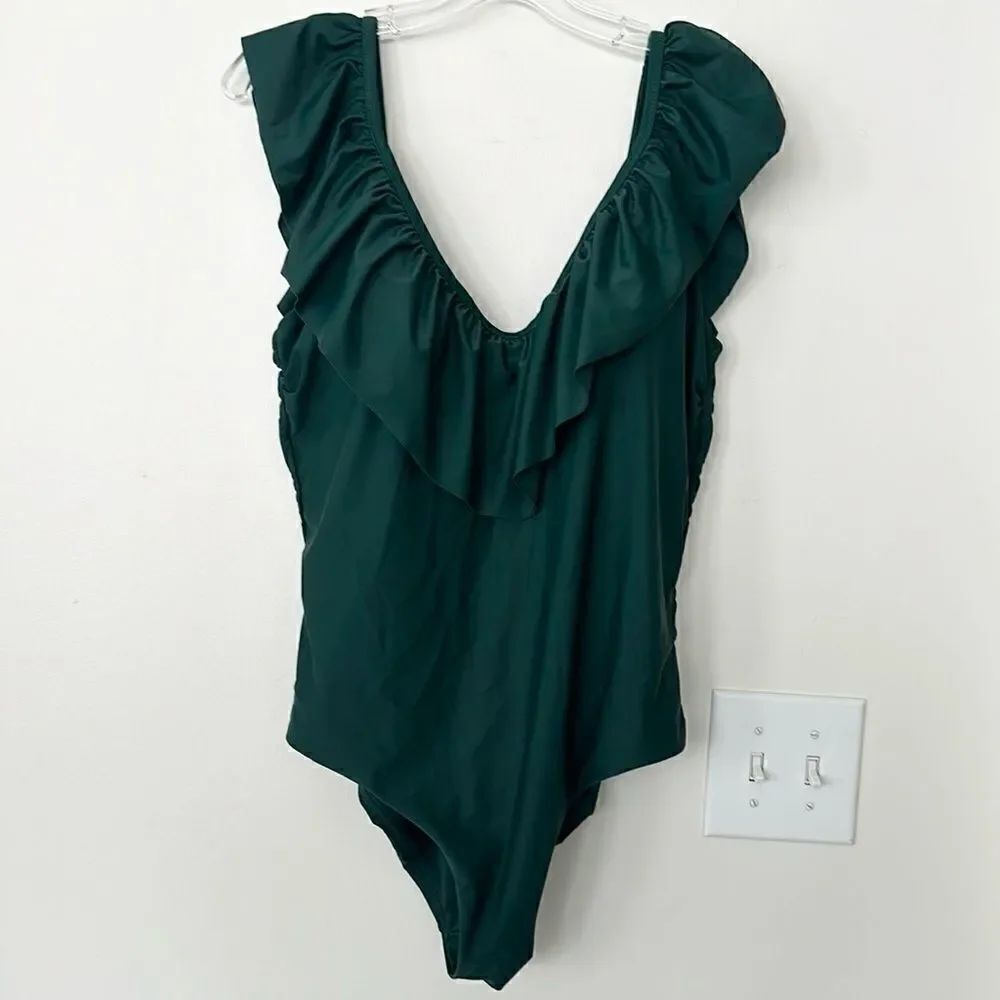 Raisins Curve Green One Pc Swimsuit 16W